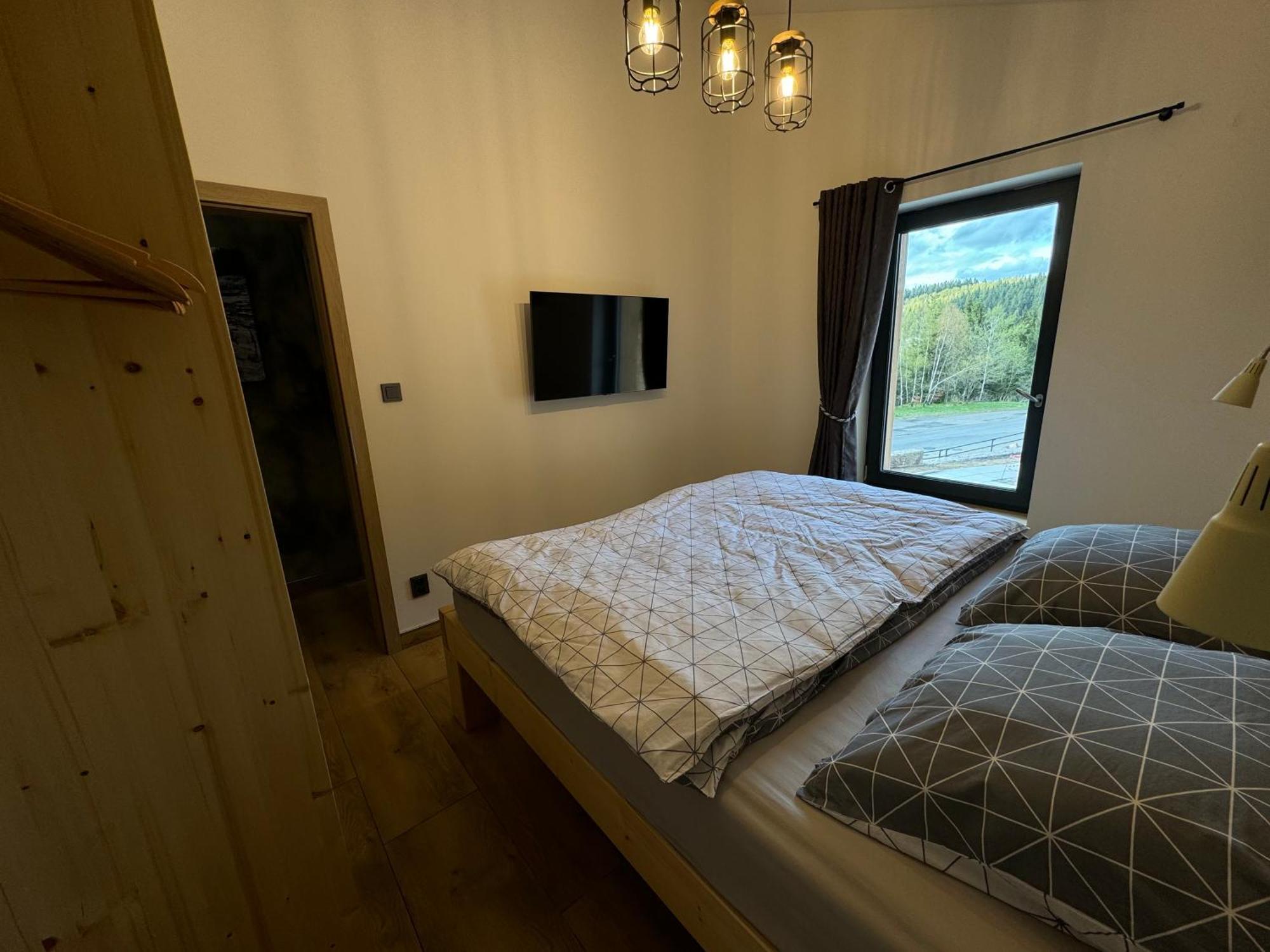Flaje Apartmany Cesky Jiretin ภายนอก รูปภาพ